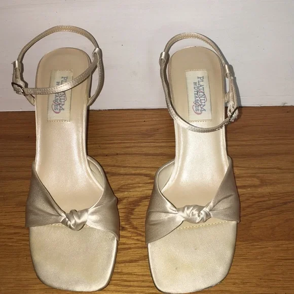 Cream Satin Heeled Sandals, Size 7.5 - Picture 2 of 4